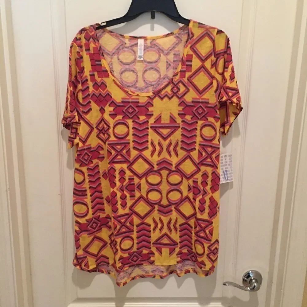 Lularoe Classic Tee  